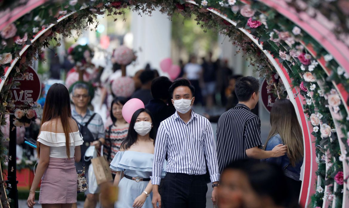 Coronavírus: China registra 1.380 mortos e 63.581 infectados Coronavírus: China registra 1.380 mortos e 63.581 infectados