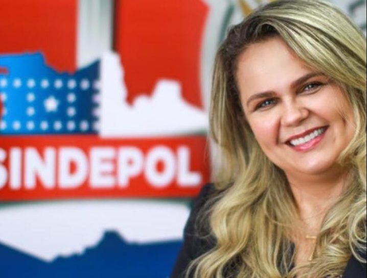 Primeira mulher assume comando da Delegacia Geral: Emília Ferraz Primeira mulher assume comando da Delegacia Geral: Emília Ferraz