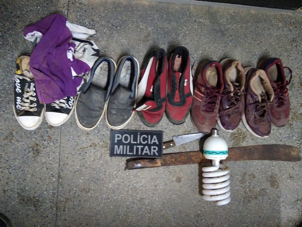 Ap&oacute;s roubo, homem &eacute; cercado e tenta fugir a nado em Benjamin Constant