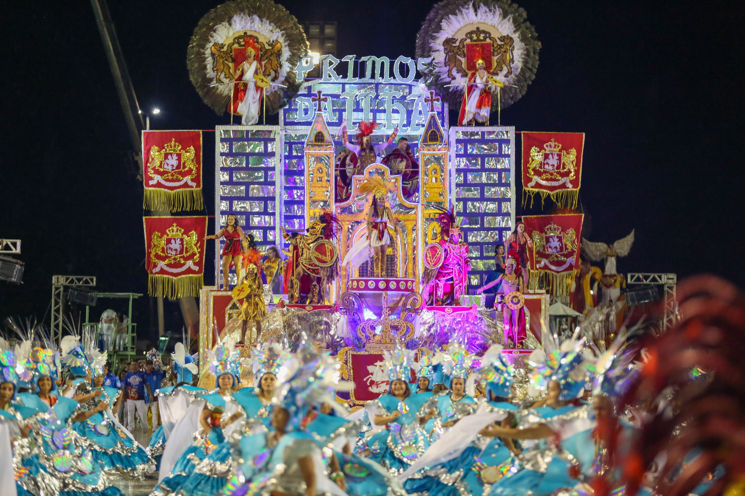 Diversidade marca desfile das escolas de samba do Grupo Especial. Veja fotos Diversidade marca desfile das escolas de samba do Grupo Especial. Veja fotos