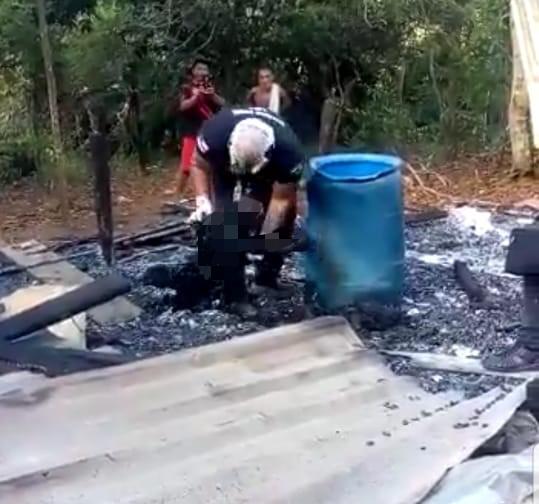 Casal de idosos &eacute; encontrado carbonizado em zona rural de Iranduba