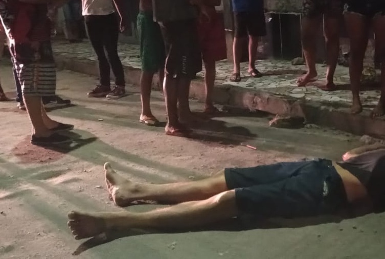 Suspeito de assalto a &ocirc;nibus &eacute; linchado por populares no Santa Etelvina