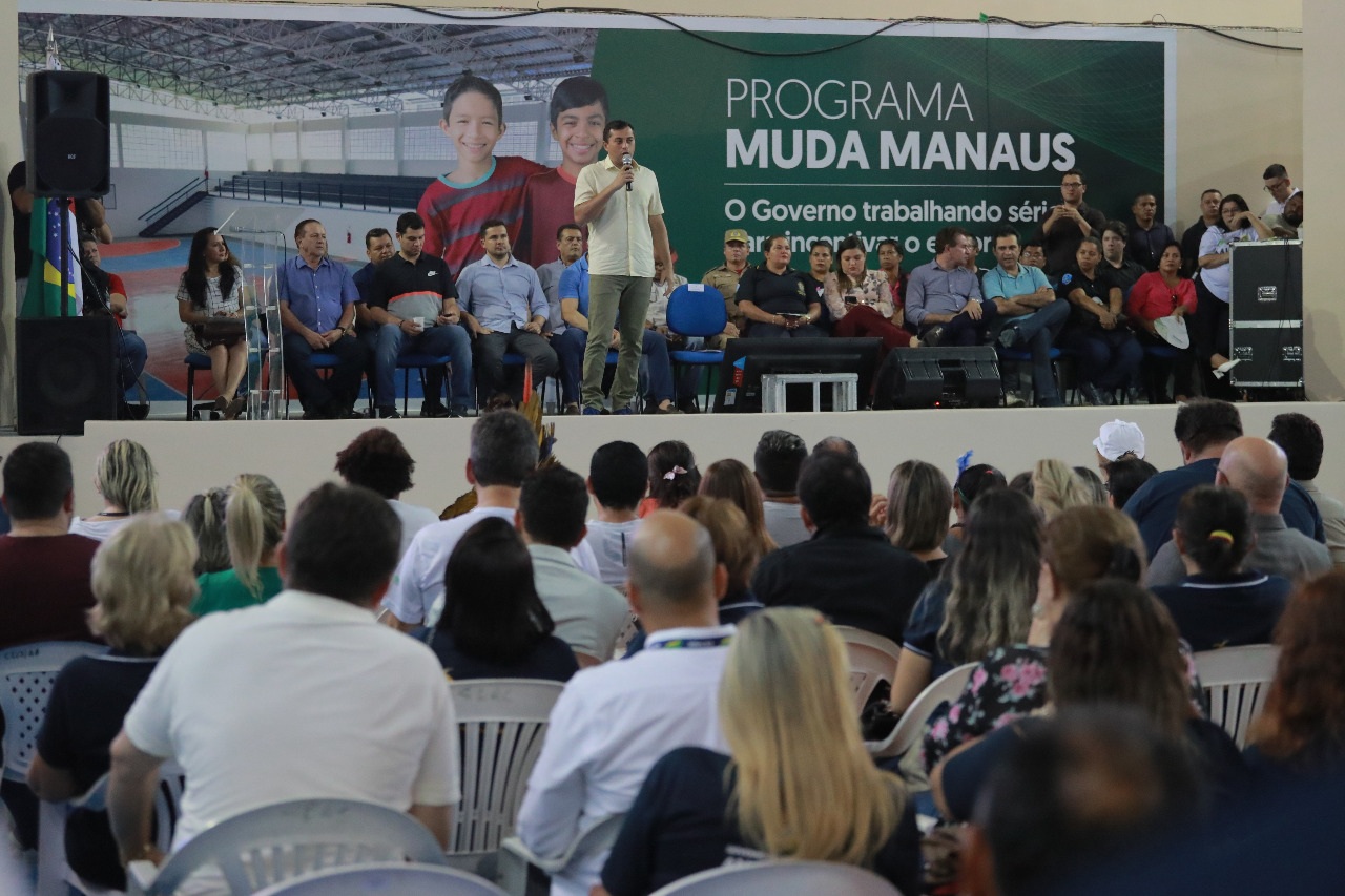 Wilson Lima indeniza 137 famílias vítimas do incêndio no Educandos na abertura do 'Muda Manaus' Wilson Lima indeniza 137 famílias vítimas do incêndio no Educandos na abertura do 'Muda Manaus'