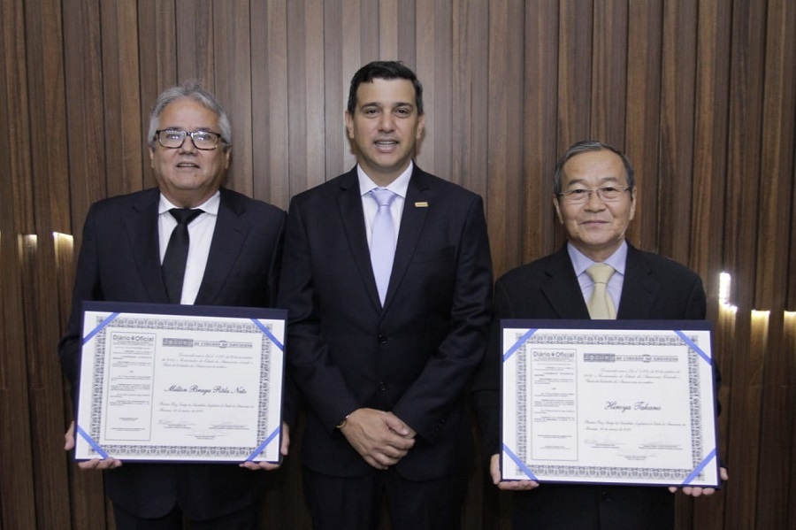 Chefs Milton Rôla e Hiroya Takano são homenageados na Aleam Chefs Milton Rôla e Hiroya Takano são homenageados na Aleam