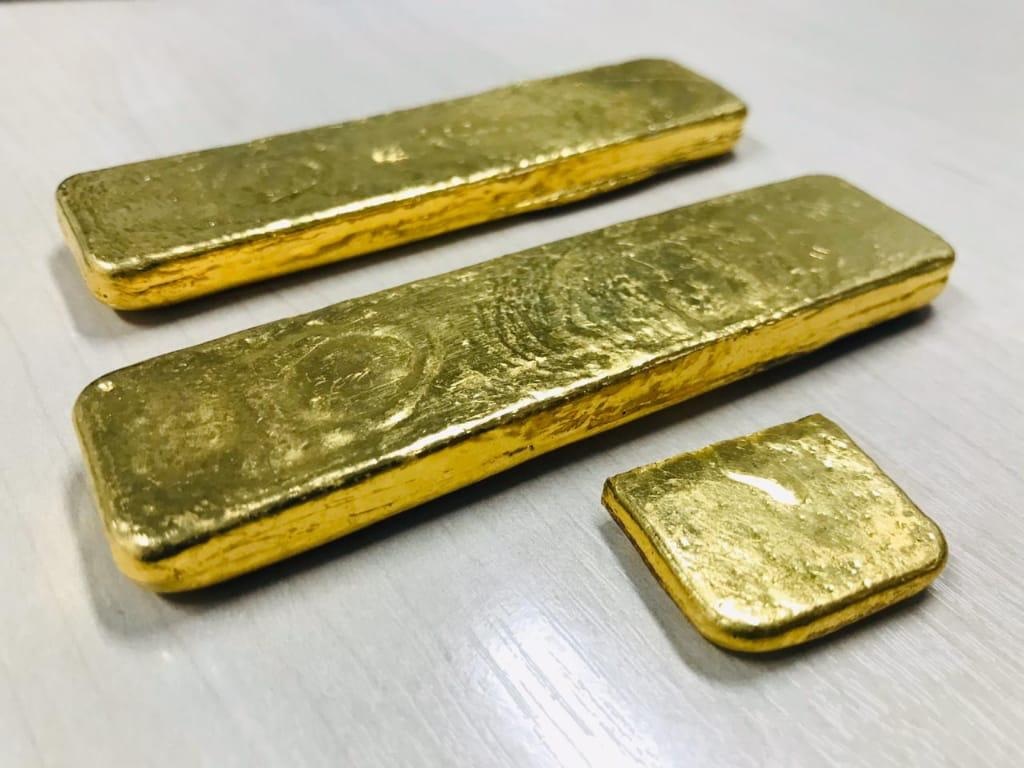 BARRAS DE OURO Preso tentava vender tr&ecirc;s pe&ccedil;as avaliadas em R$ 250 mil