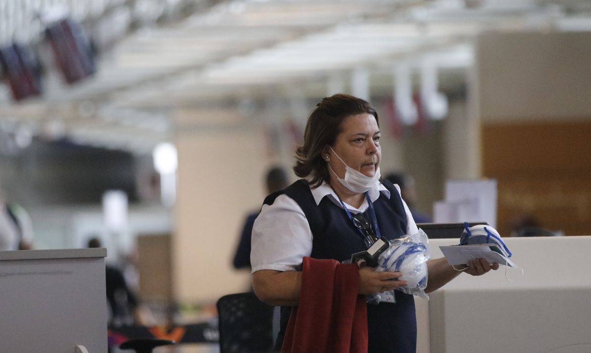 Azul reduz voos internacionais após epidemia de coronavírus Azul reduz voos internacionais após epidemia de coronavírus
