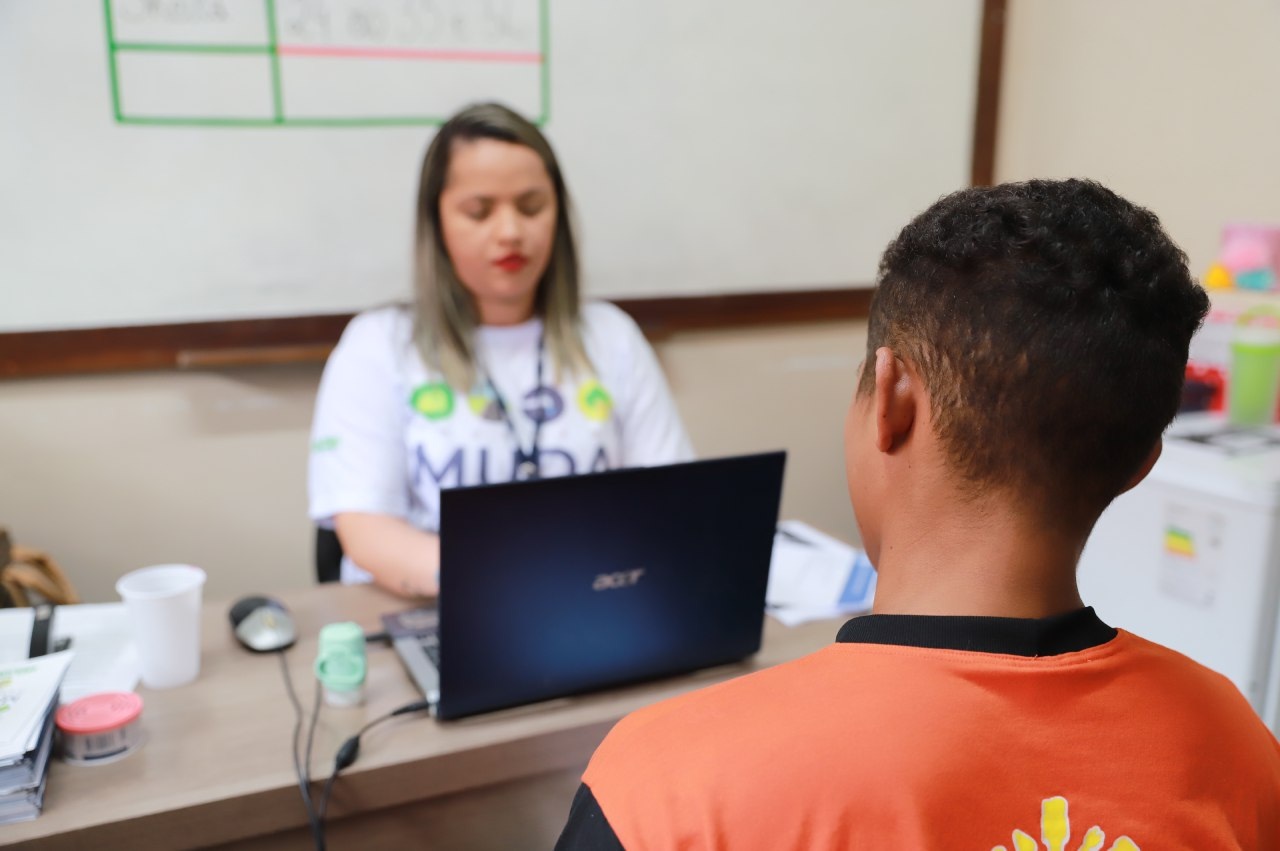 Refugiados venezuelanos recebem serviços de saúde e cadastro para emprego Refugiados venezuelanos recebem serviços de saúde e cadastro para emprego