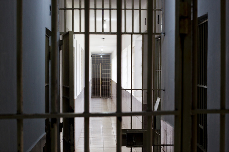 4,3 mil presos provisórios no AM podem ter detenção revisada por causa da pandemia 4,3 mil presos provisórios no AM podem ter detenção revisada por causa da pandemia