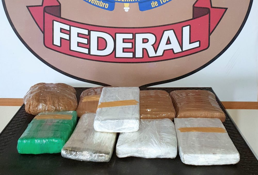 For&ccedil;a Nacional e PF prendem homem com 8kg de maconha em lancha r&aacute;pida