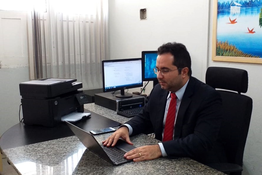 Para prevenir propaga&ccedil;&atilde;o do novo v&iacute;rus, juiz manda suspender evento em casa noturna