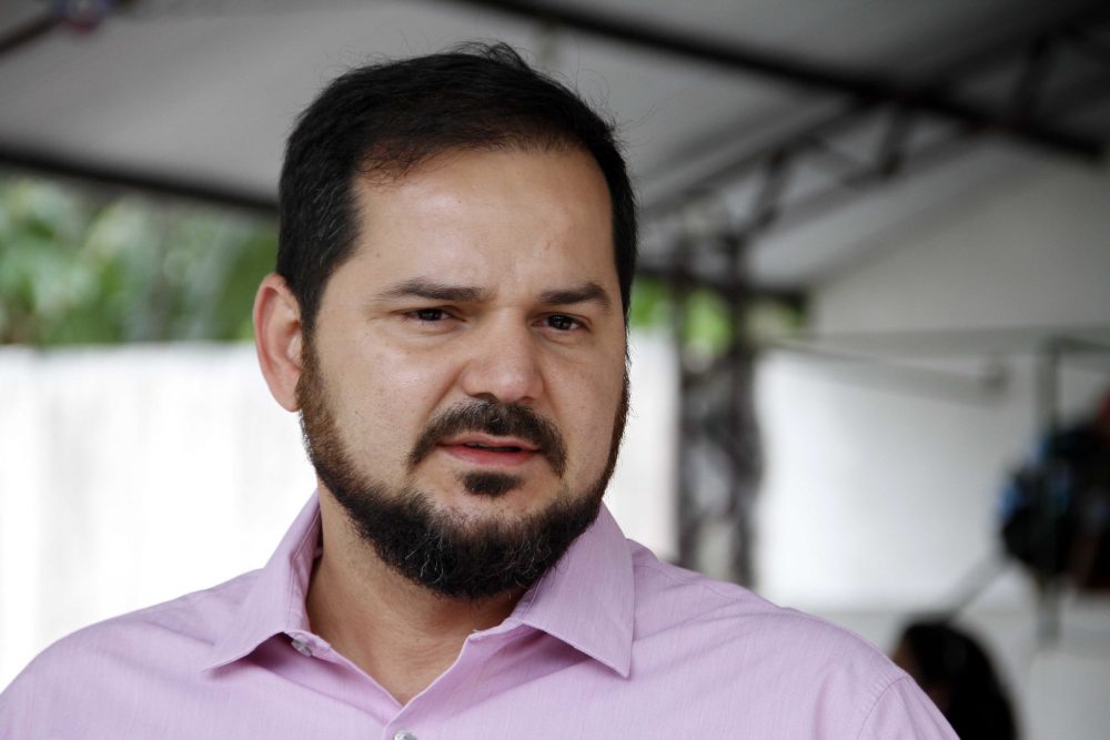 Protocolo de quarentena é adotado após secretário confirmar positivo para vírus Protocolo de quarentena é adotado após secretário confirmar positivo para vírus