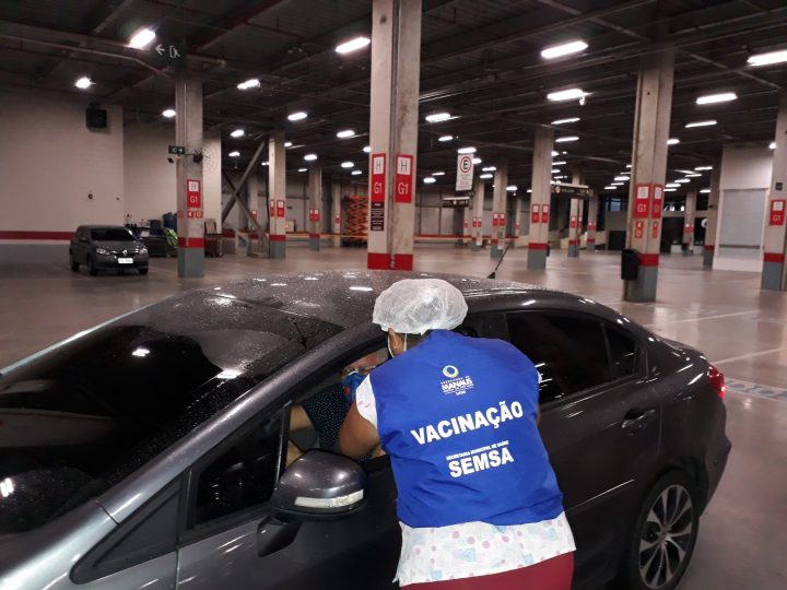 Vacinação de idosos contra Influenza prossegue com 3 estratégias de campanha Vacinação de idosos contra Influenza prossegue com 3 estratégias de campanha