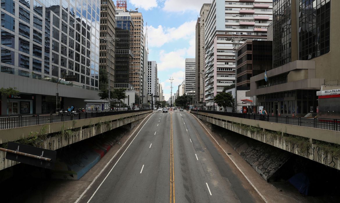 Óbitos em São Paulo pelo novo coronavírus triplicaram em uma semana Óbitos em São Paulo pelo novo coronavírus triplicaram em uma semana
