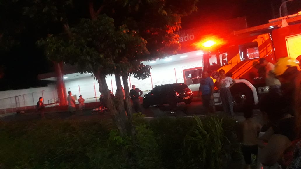 Carro vai parar em igarapé e motorista fica ferido na Cachoeirinha Carro vai parar em igarapé e motorista fica ferido na Cachoeirinha