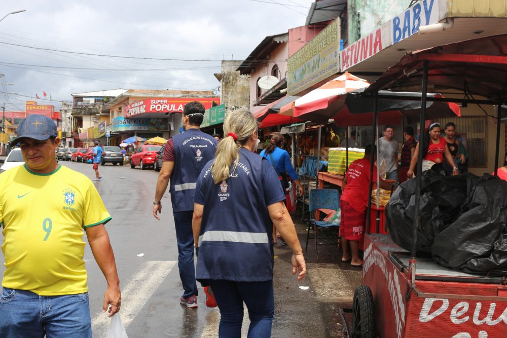 Terminais de ônibus e unidades de saúde tem ações de higienização Terminais de ônibus e unidades de saúde tem ações de higienização