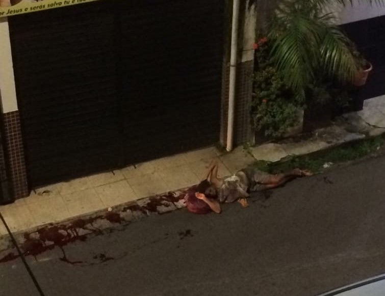 Mulher &eacute; ferida por bala perdida em troca de tiros no Bairro da Uni&atilde;o