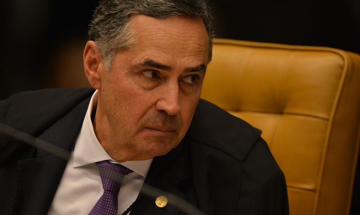 Eleito presidente do TSE, Barroso diz que elei&ccedil;&atilde;o depende da pandemia
