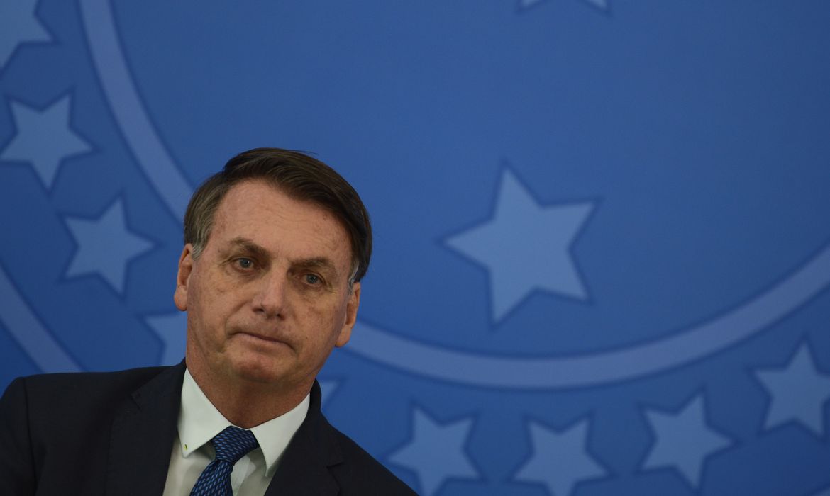 Bolsonaro: falta orçamento para repor perdas de estados e municípios Bolsonaro: falta orçamento para repor perdas de estados e municípios