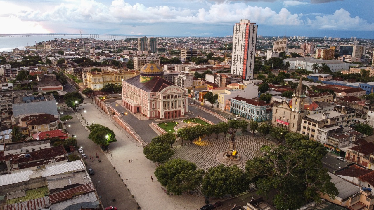 Teatro Amazonas recebe doações para famílias em situação de vulnerabilidade Teatro Amazonas recebe doações para famílias em situação de vulnerabilidade