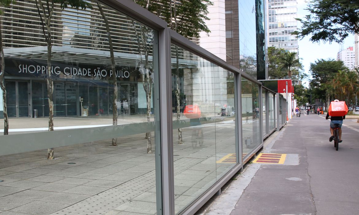 São Paulo inicia abertura gradual de comércio e serviços em 11 de maio São Paulo inicia abertura gradual de comércio e serviços em 11 de maio