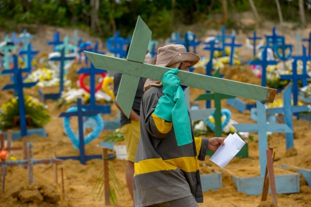 57 mortes foram registradas nos cemit&eacute;rios de Manaus