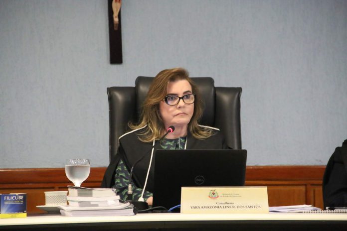 Conselheira pede informações sobre R$ 30,4 milhões destinados à Susam para combate à Covid-19 Conselheira pede informações sobre R$ 30,4 milhões destinados à Susam para combate à Covid-19