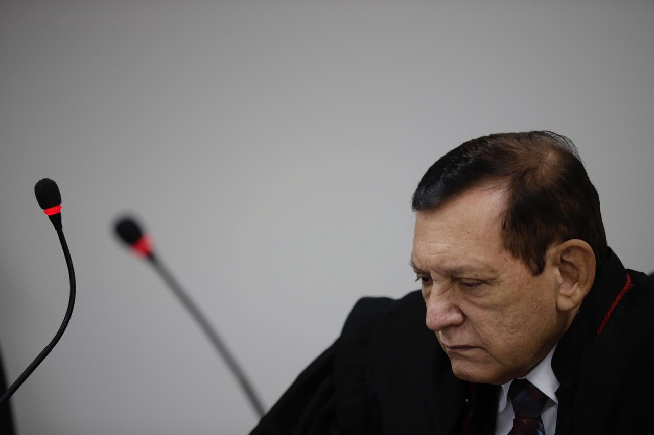 TJAM estabelece multa de quase meio milhão à Prefeitura e prefeito por demora em cumprir decisão judicial TJAM estabelece multa de quase meio milhão à Prefeitura e prefeito por demora em cumprir decisão judicial