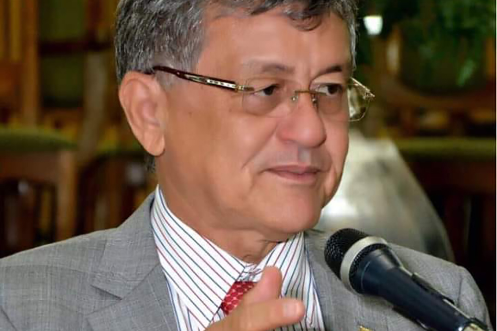 Miqu&eacute;ias Fernandes morre de Covid