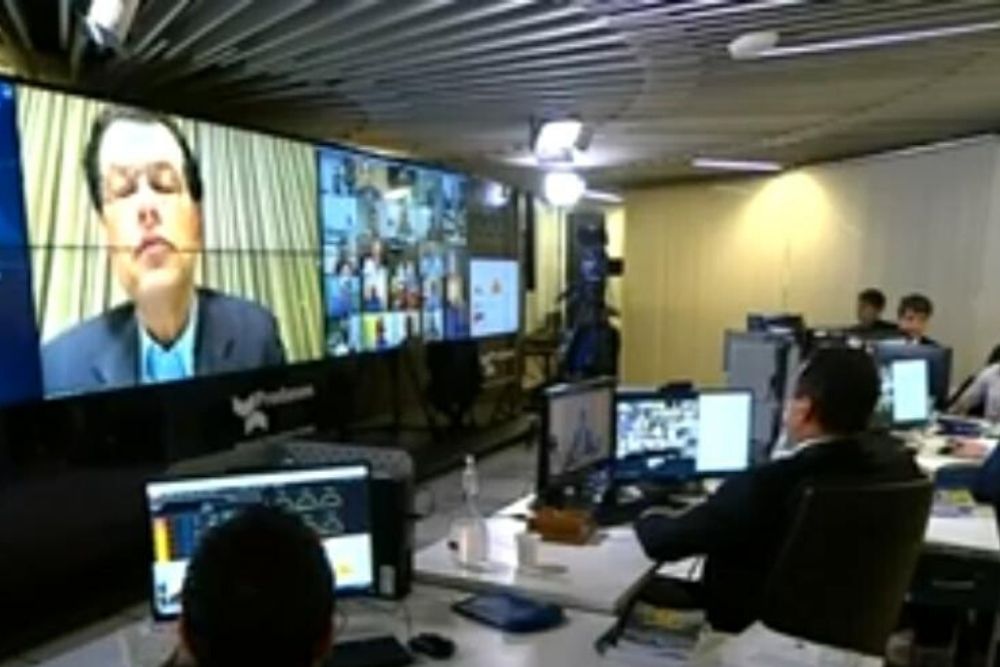 Em live com vereadores, Eduardo Braga garante que eleição municipal acontecerá neste ano Em live com vereadores, Eduardo Braga garante que eleição municipal acontecerá neste ano