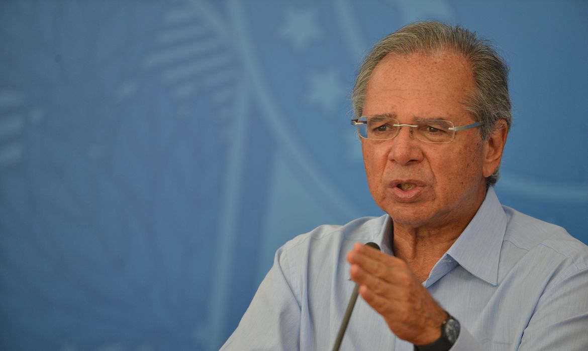 Paulo Guedes refor&ccedil;a que &eacute; preciso manter sinais vitais da economia