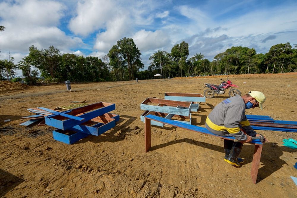 Nas 24h, Manaus tem 38 mortes registradas, sendo uma crema&ccedil;&atilde;o