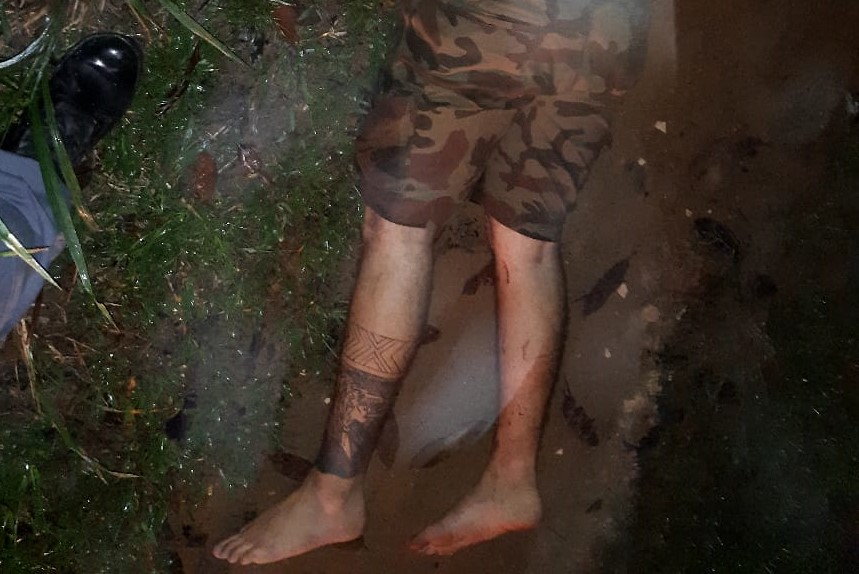No ramal do Vovô Bacana, homem é encontrado morto com sinais de tortura No ramal do Vovô Bacana, homem é encontrado morto com sinais de tortura
