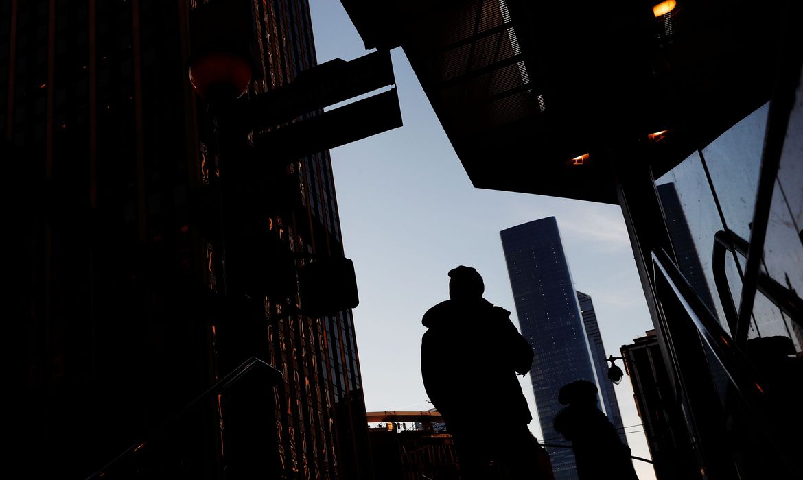Nova York permitirá que construção e manufatura reabram primeiro Nova York permitirá que construção e manufatura reabram primeiro