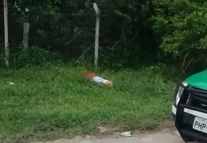Paciente com Covid-19 foge do Delphina Aziz e é encontrado morto perto da Feira da Sepror Paciente com Covid-19 foge do Delphina Aziz e é encontrado morto perto da Feira da Sepror