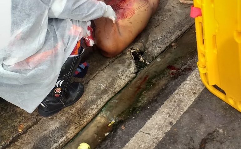 Homem &eacute; esfaqueado no S&atilde;o Francisco e esposa &eacute; principal suspeita