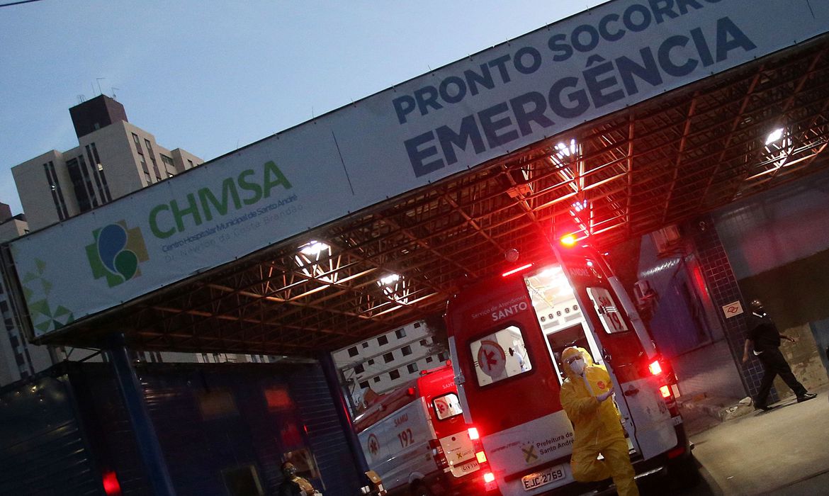 Covid-19: Brasil tem 749 mortes registradas e atinge 13.149 Covid-19: Brasil tem 749 mortes registradas e atinge 13.149