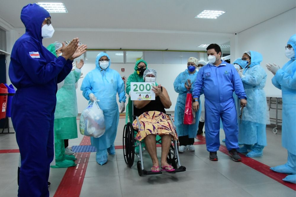 Pandemia começa a ser vencida Pandemia começa a ser vencida