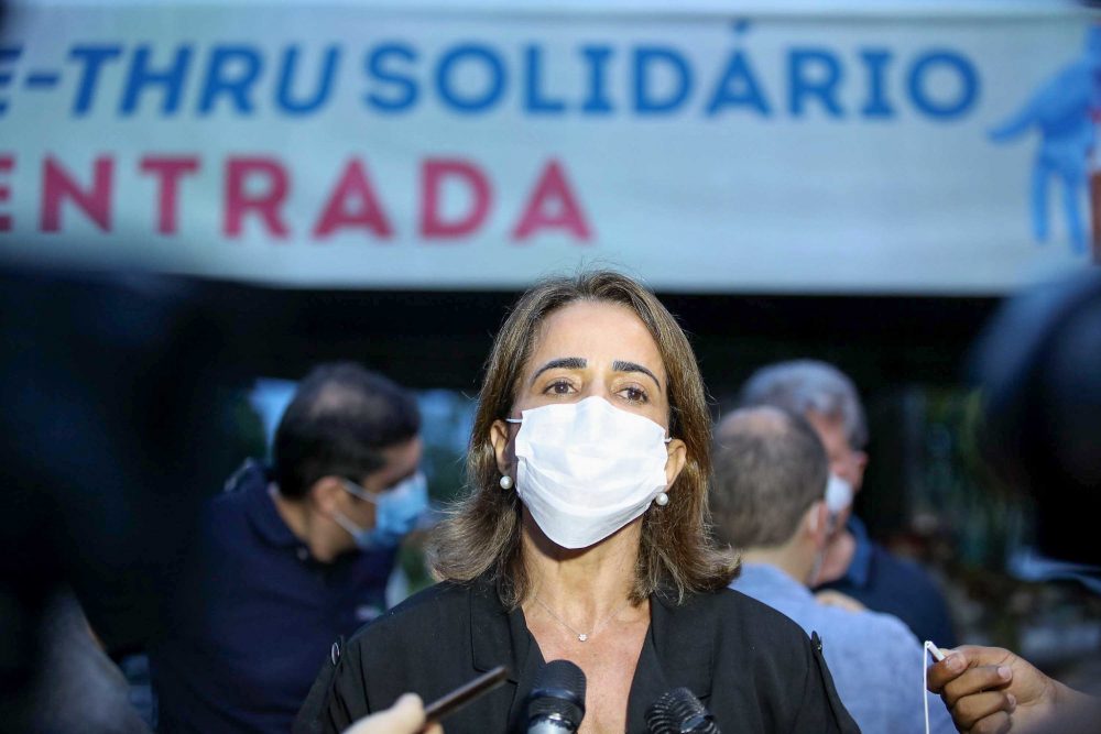 Primeira-dama testou positivo para Covid-19, mas está fora do período de transmissão; testes do prefeito deram negativo Primeira-dama testou positivo para Covid-19, mas está fora do período de transmissão; testes do prefeito deram negativo