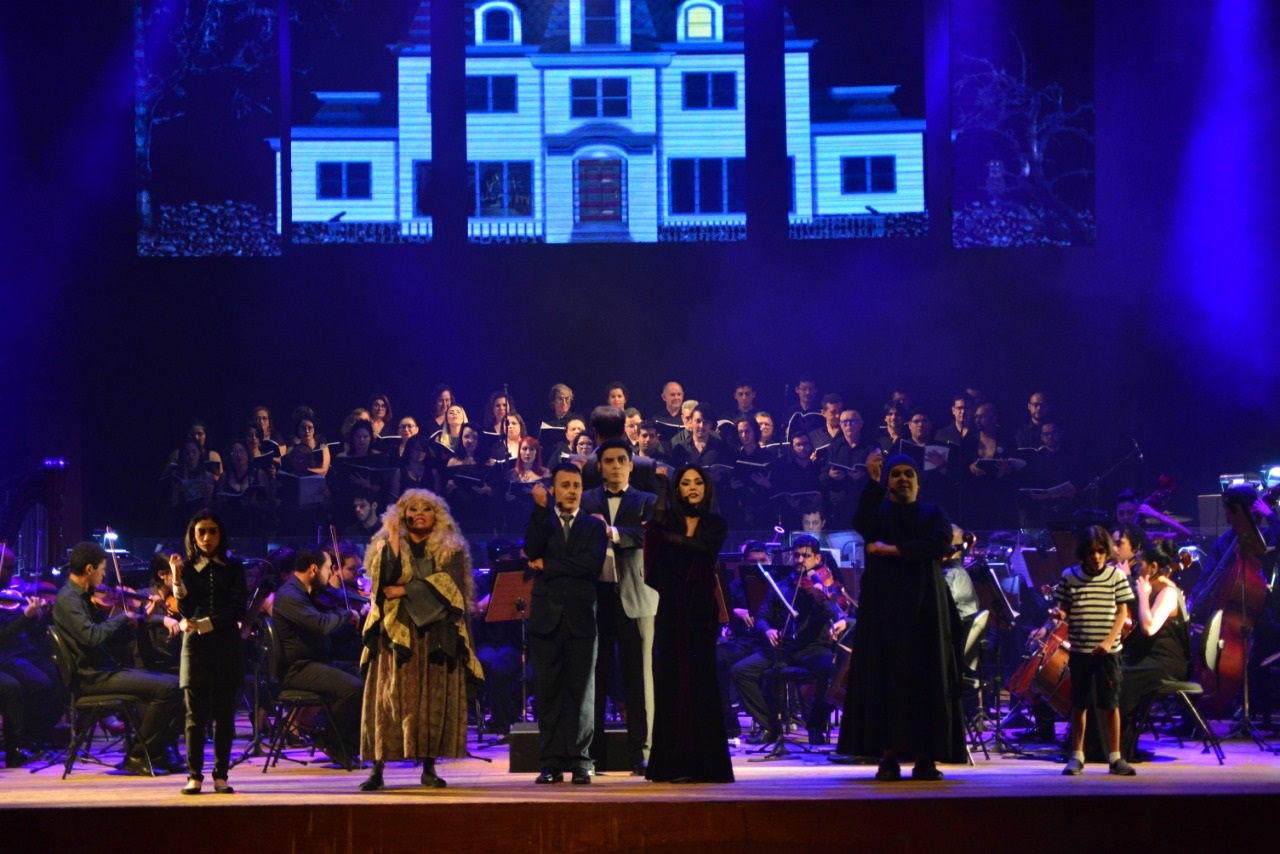 'Cultura Sem Sair de Casa' exibe trechos do espetáculo 'Playbill' nesta quarta 'Cultura Sem Sair de Casa' exibe trechos do espetáculo 'Playbill' nesta quarta