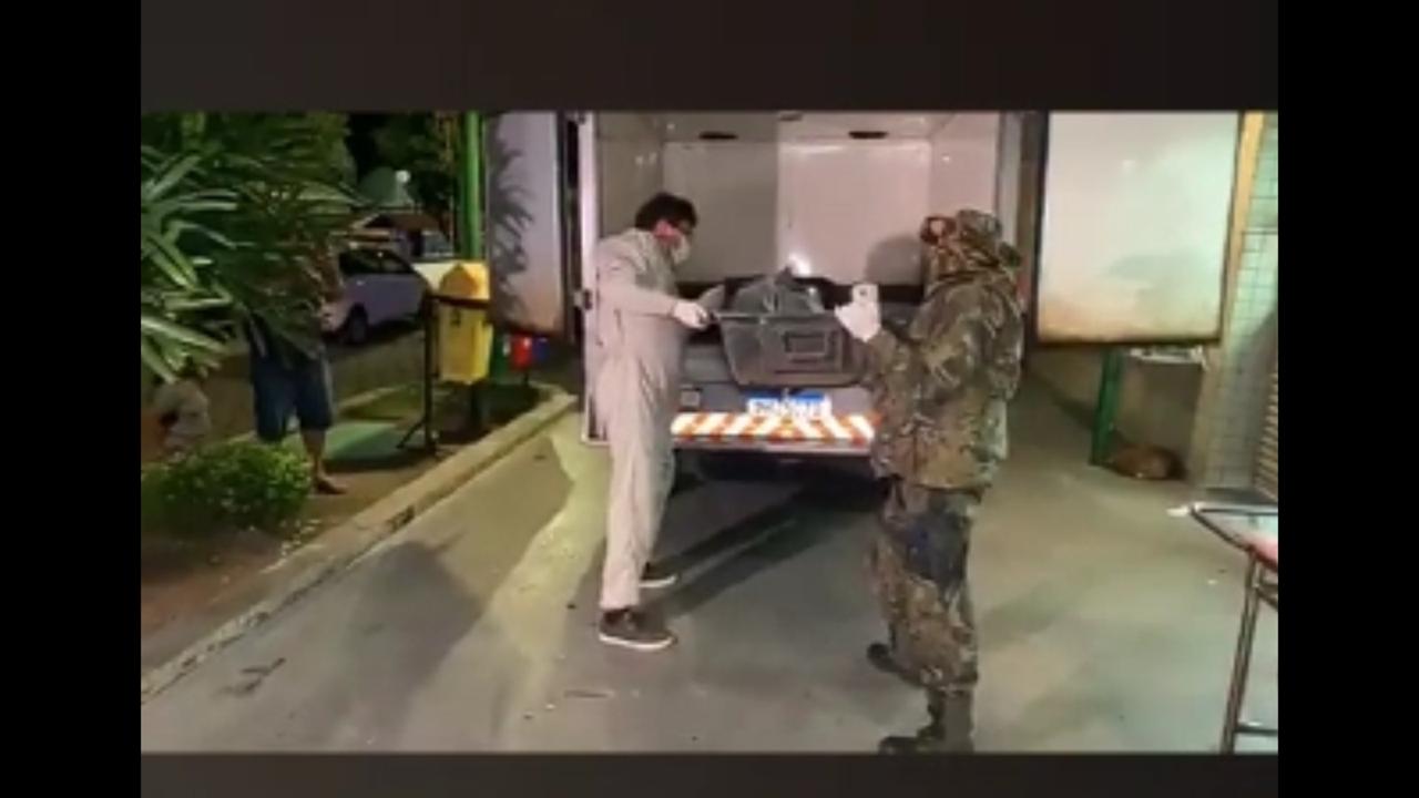 Garota de programa é executada na Lobo D'Almada; dois tiros foram na cabeça Garota de programa é executada na Lobo D'Almada; dois tiros foram na cabeça