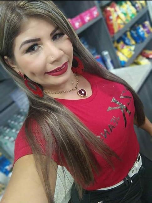 Mulher morre ao ser degolada por linha de cerol enquanto trafegava em avenida de Manaus Mulher morre ao ser degolada por linha de cerol enquanto trafegava em avenida de Manaus