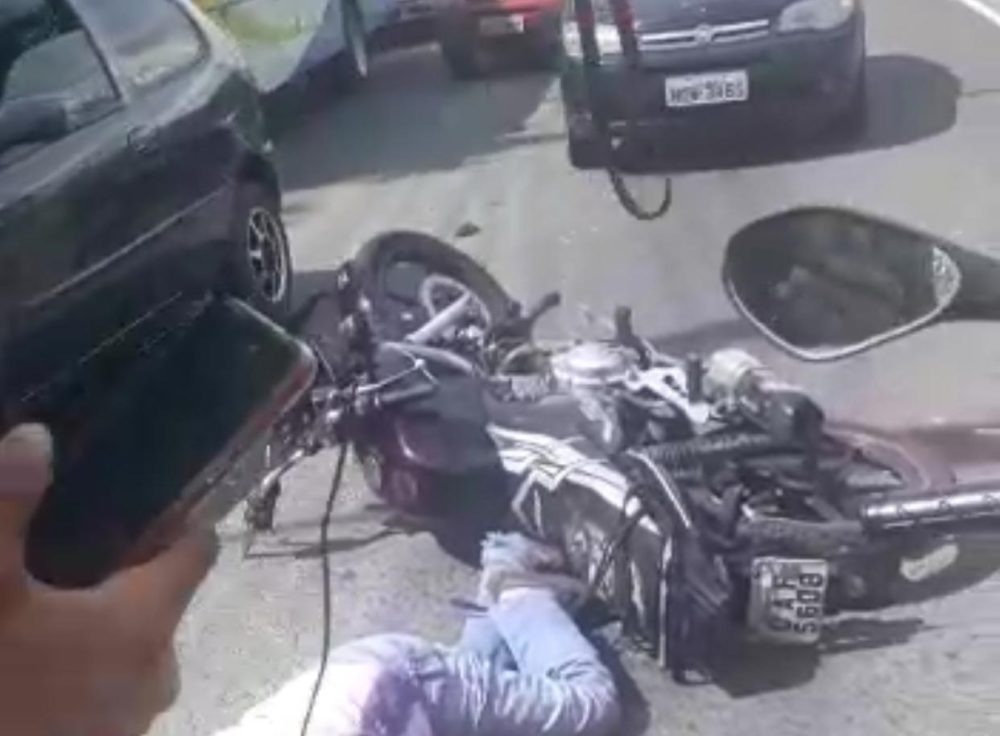 Idoso morre ao cair gravemente de moto na avenida Buritis Idoso morre ao cair gravemente de moto na avenida Buritis