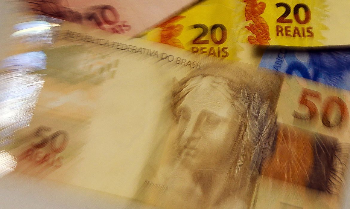 Brasil tem 4,6 milhões de endividados sem capacidade de pagamento Brasil tem 4,6 milhões de endividados sem capacidade de pagamento