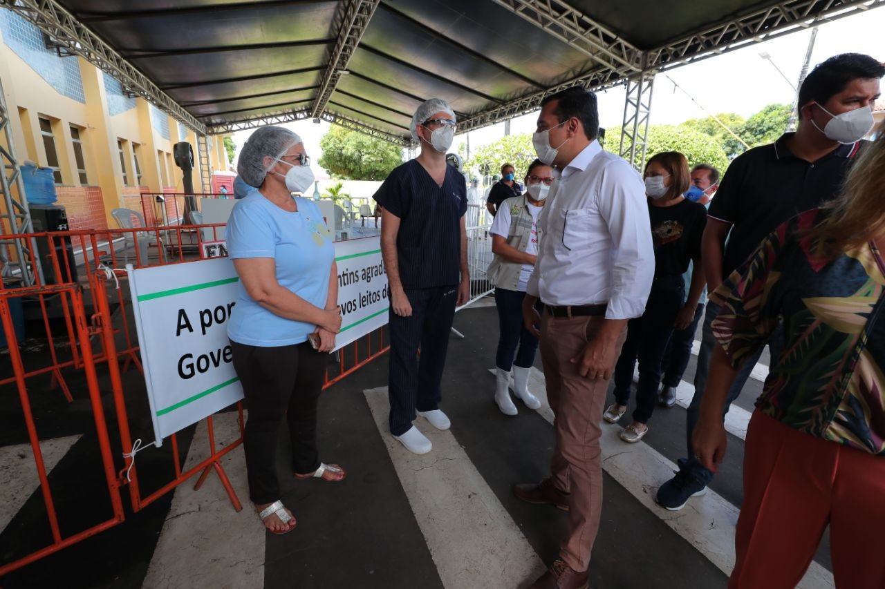 Em Parintins, governador entrega respiradores e diz que momento &eacute; de proteger vidas