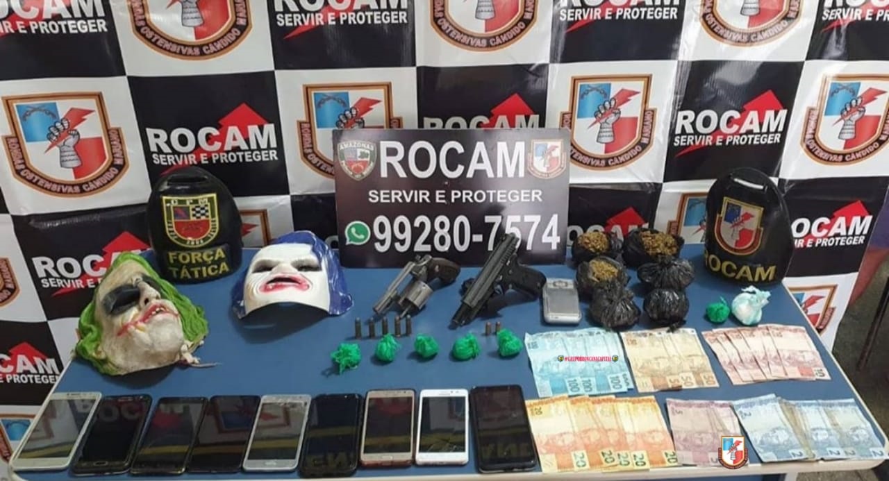 13 pessoas são detidas com armas, máscaras do 'Coringa', droga e motos roubadas em Tabatinga 13 pessoas são detidas com armas, máscaras do 'Coringa', droga e motos roubadas em Tabatinga