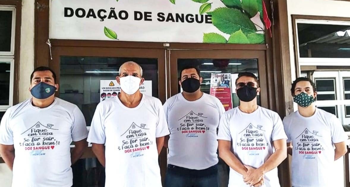 PMs doam sangue no Hemoam para ajudar a manter estoque PMs doam sangue no Hemoam para ajudar a manter estoque