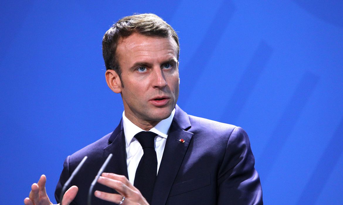 Covid-19: Macron quer acelerar afrouxamento de restri&ccedil;&otilde;es na Fran&ccedil;a
