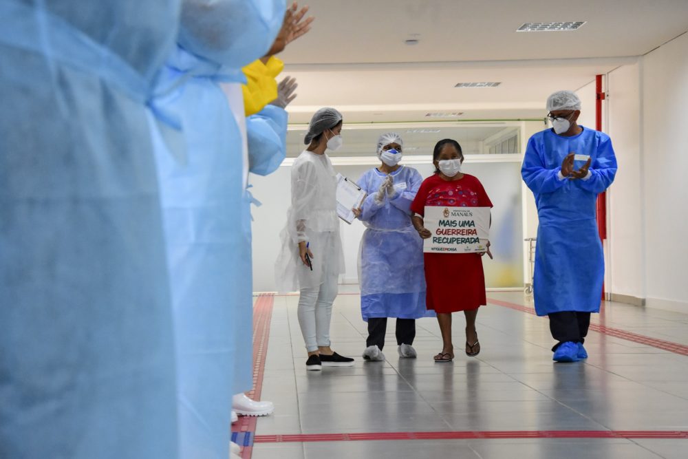 'Cumpriu a missão', diz prefeito ao anunciar que hospital de campanha voltará a ser escola 'Cumpriu a missão', diz prefeito ao anunciar que hospital de campanha voltará a ser escola