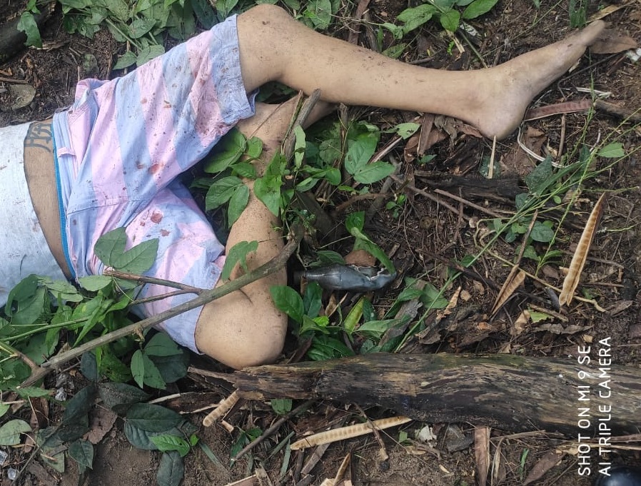 Homem &eacute; assassinado a facadas em matagal no bairro da Uni&atilde;o