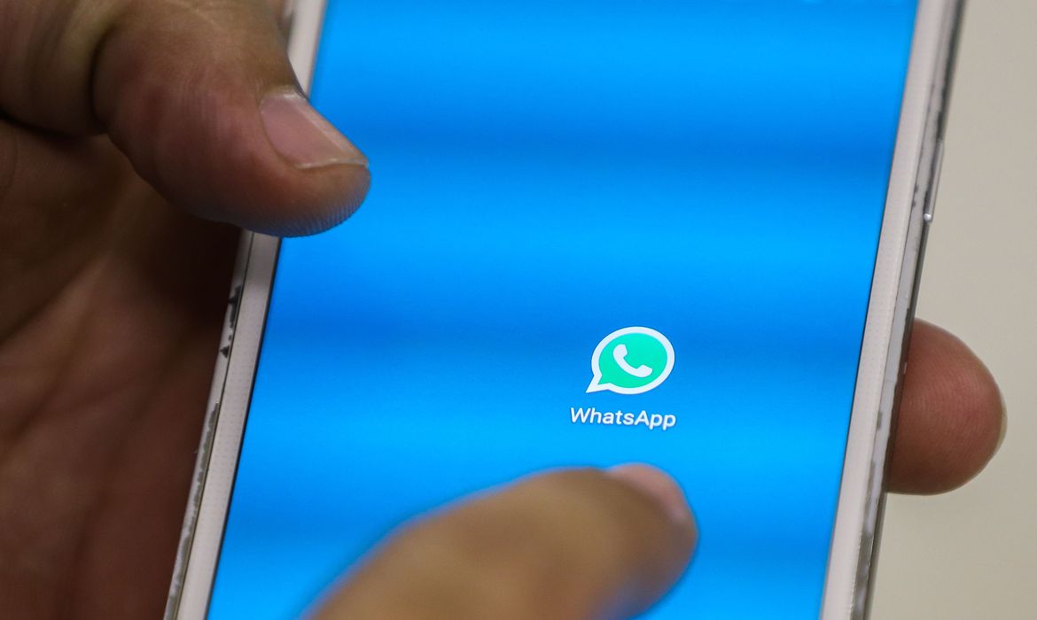 WhatsApp lan&ccedil;a ferramenta para enviar e receber dinheiro